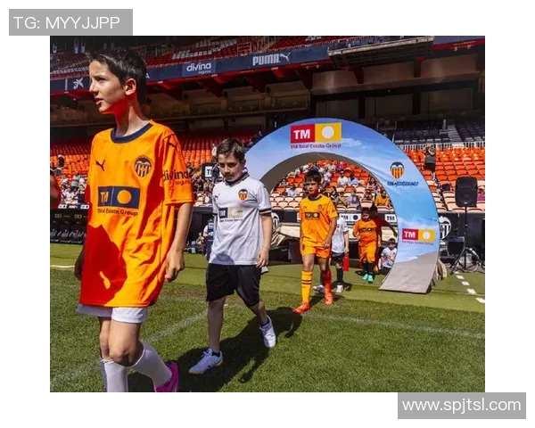 绝杀!瓦伦西亚2-1惊险逆转,梅斯塔球场燃爆!